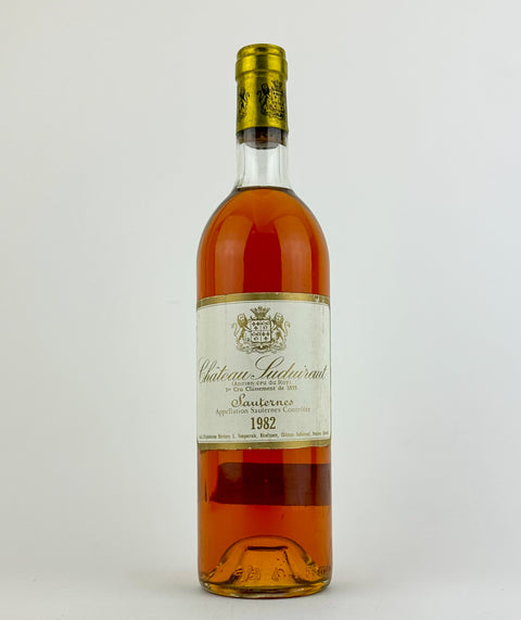 1982 Chateau Suduiraut Sauternes (Top Shoulder Fill)